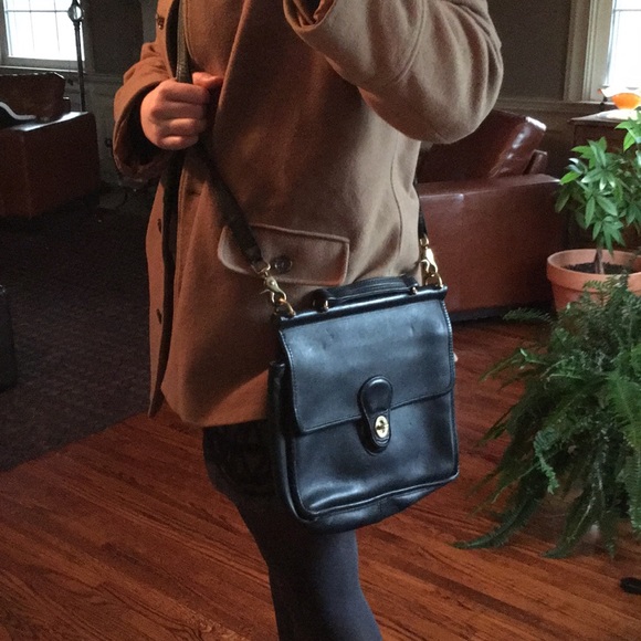 Coach Handbags - Vintage Genuine Leather Black Coach